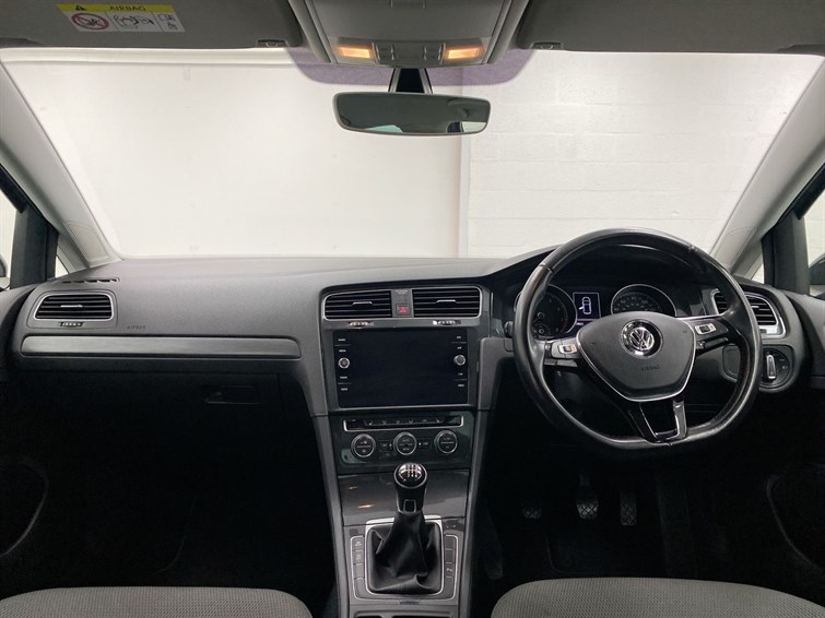 Used Volkswagen Golf 2019 for sale - 77210595: Photo 4