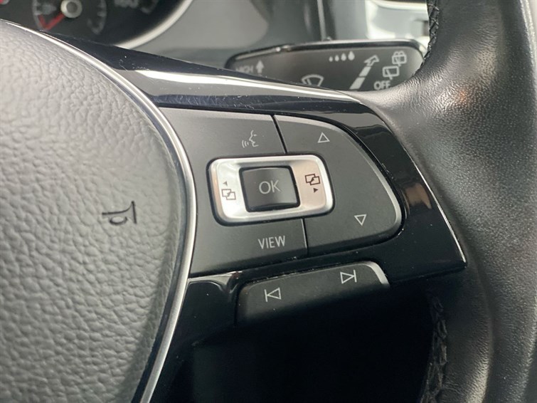 Used Volkswagen Golf 2019 for sale - 77210595: Photo 41