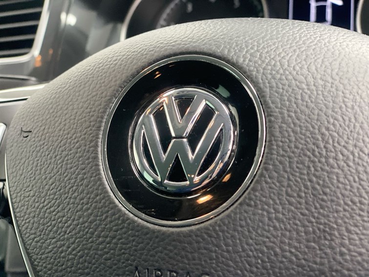 Used Volkswagen Golf 2019 for sale - 77210595: Photo 43