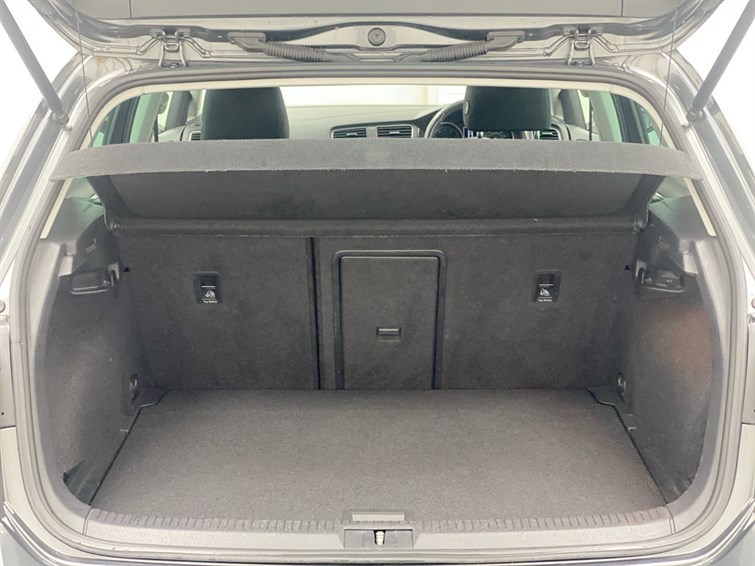 Used Volkswagen Golf 2019 for sale - 77210595: Photo 64