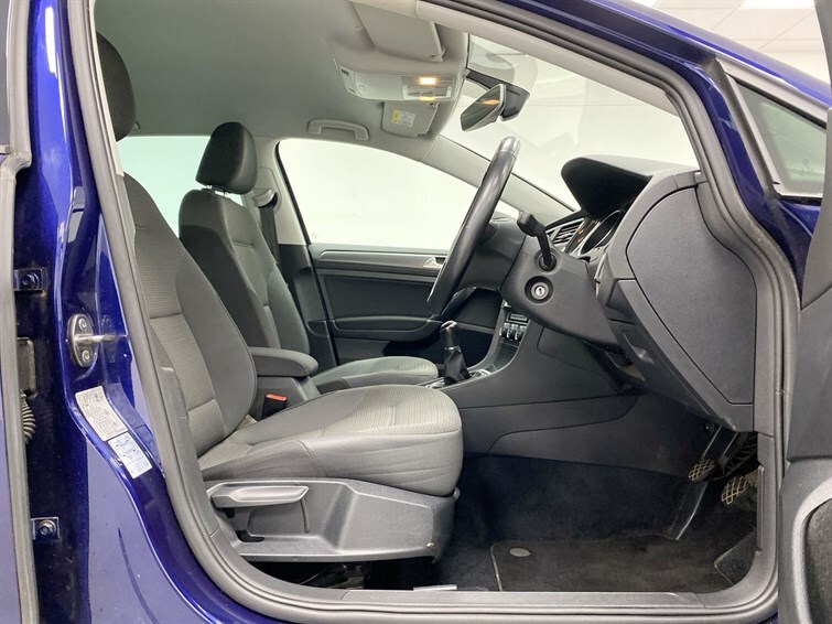 Used Volkswagen Golf 2020 for sale - 77697709: Photo 32