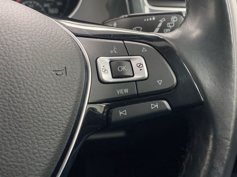 Used Volkswagen Golf 2020 for sale - 77697709: Photo 41