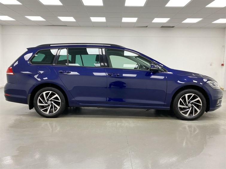 Used Volkswagen Golf 2020 for sale - 77697709: Photo 5