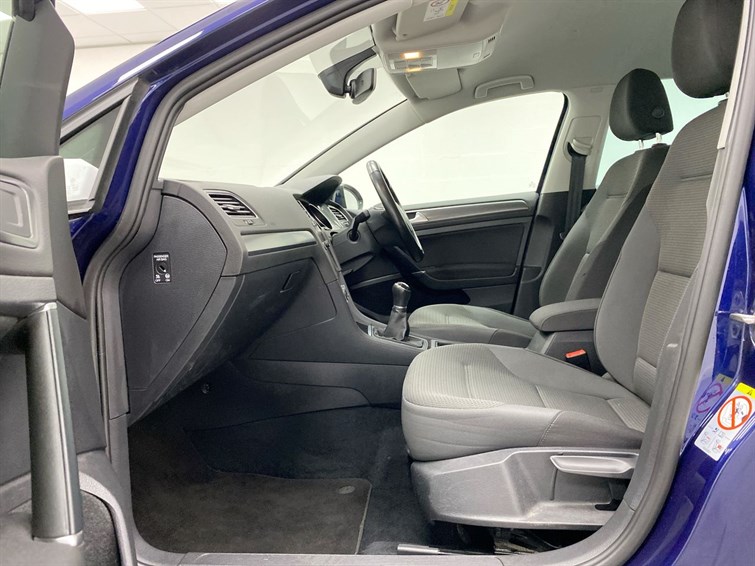 Used Volkswagen Golf 2020 for sale - 77697709: Photo 54