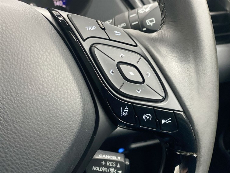 Used Toyota C-HR 2019 for sale - 77525698: Photo 41