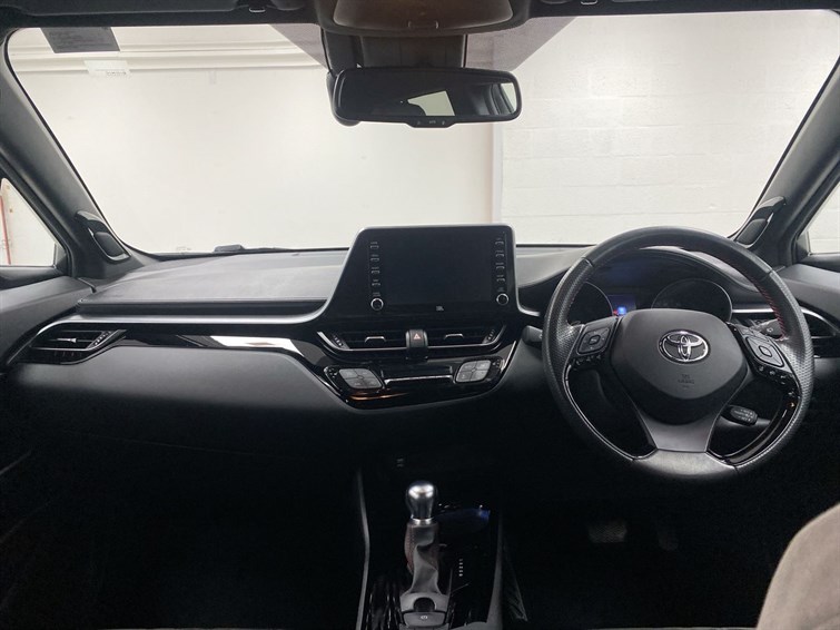 Used Toyota C-HR 2021 for sale - 77210602: Photo 4