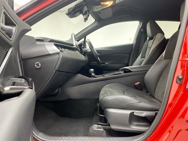 Used Toyota C-HR 2021 for sale - 77210602: Photo 54