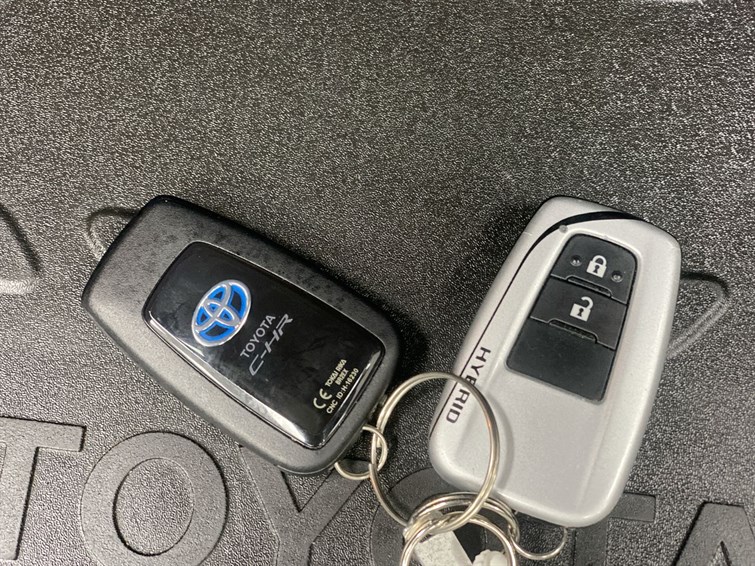 Used Toyota C-HR 2021 for sale - 77210602: Photo 62