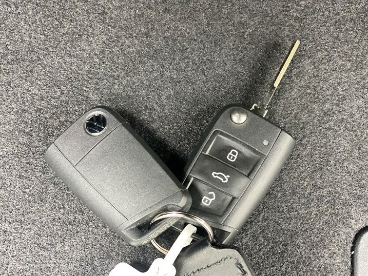 Used Volkswagen Polo for sale - 77498060: Photo 59