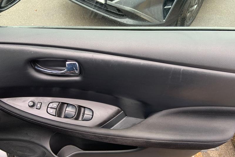 Used Nissan Leaf for sale - 77961899: Photo 16