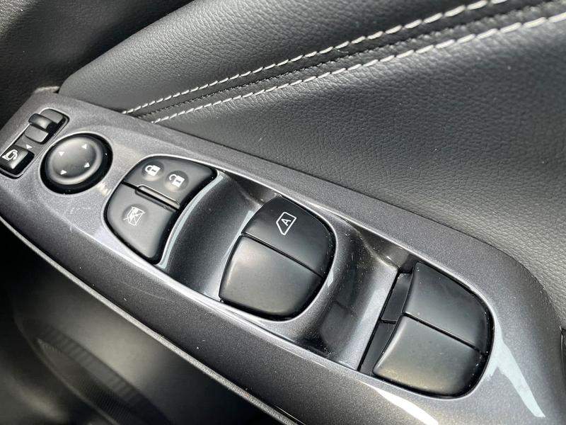 Used Nissan Juke 2023 for sale - 78206301: Photo 16