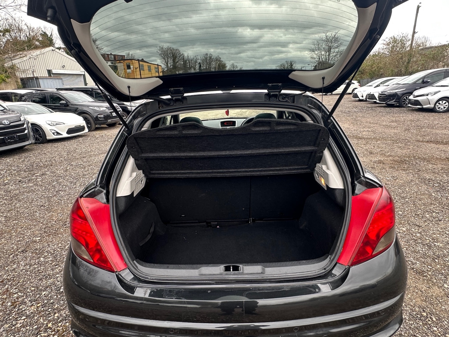 Used Peugeot 207 2012 for sale - 78061701: Photo 11