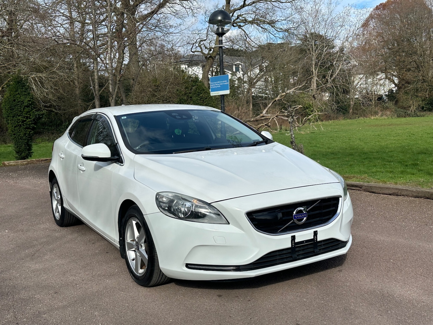 Used Volvo V40 2015 for sale - 77818721: Photo 10