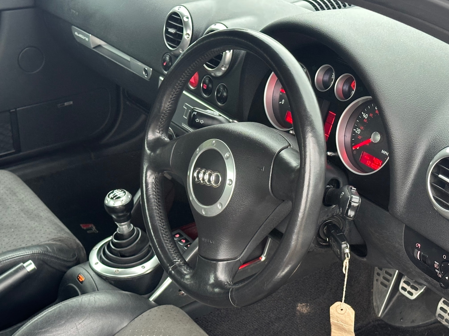 Used Audi TT 2001 for sale - 77681451: Photo 24