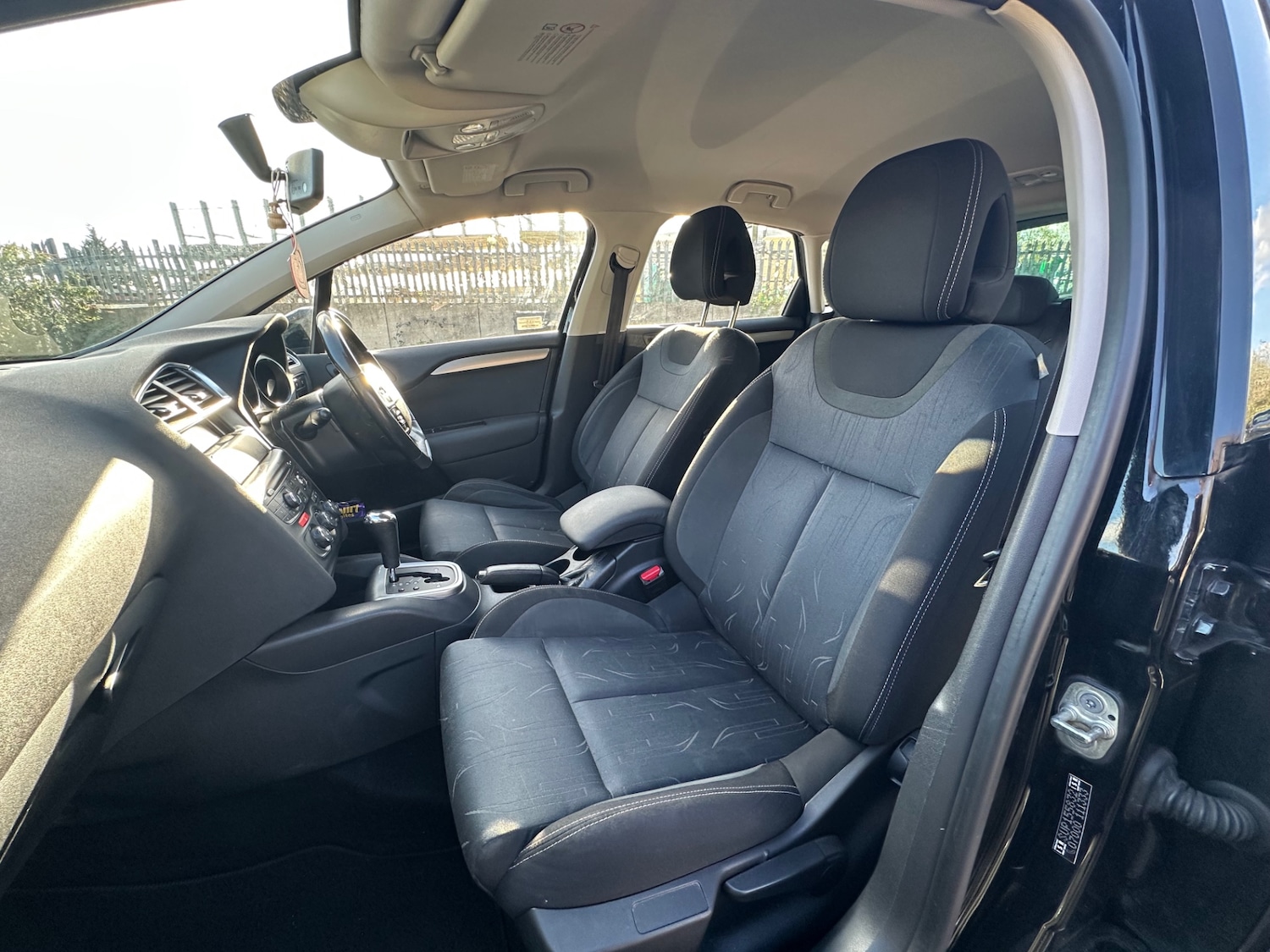 Used Citroen C4 2012 for sale - 78213074: Photo 16