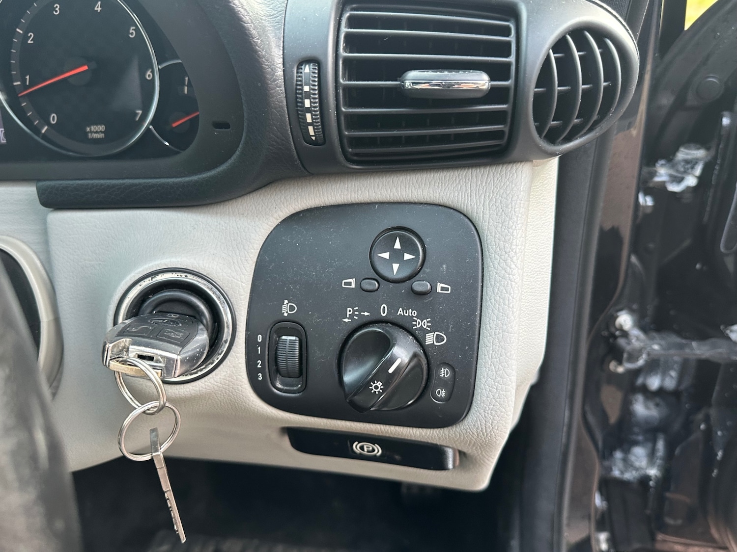 Used Mercedes-Benz CLC Class 2008 for sale - 77236184: Photo 25