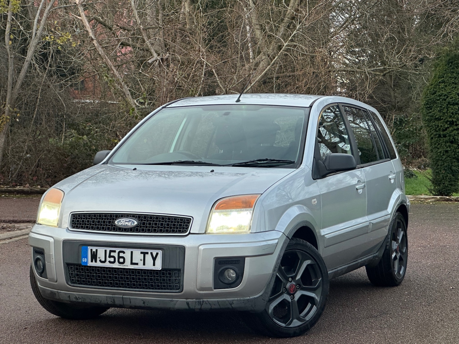 Used Ford Fusion 2006 for sale - 77236829: Photo 2