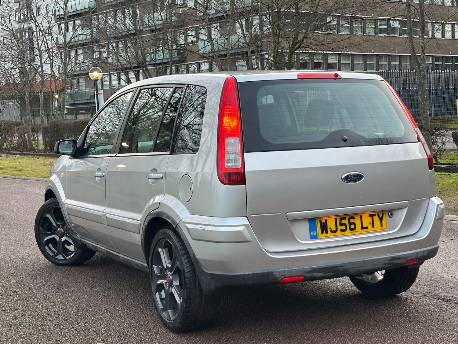 Used Ford Fusion 2006 for sale - 77236829: Photo 4