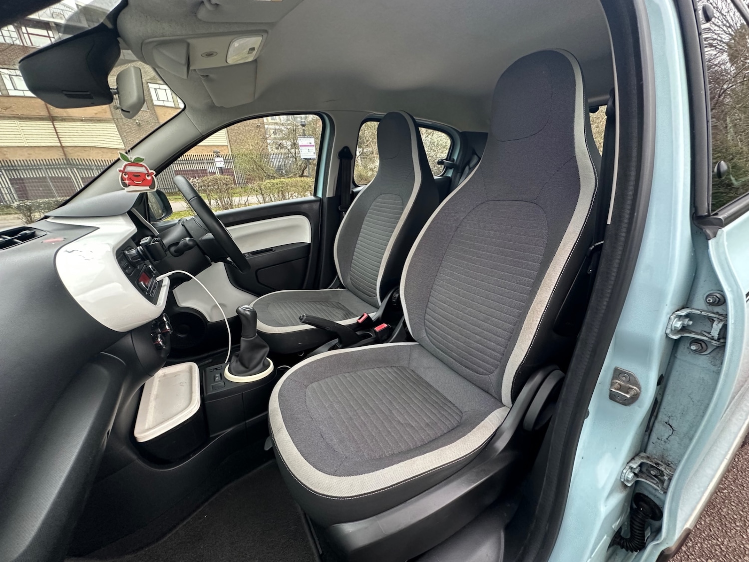 Used Renault Twingo 2015 for sale - 77848385: Photo 14