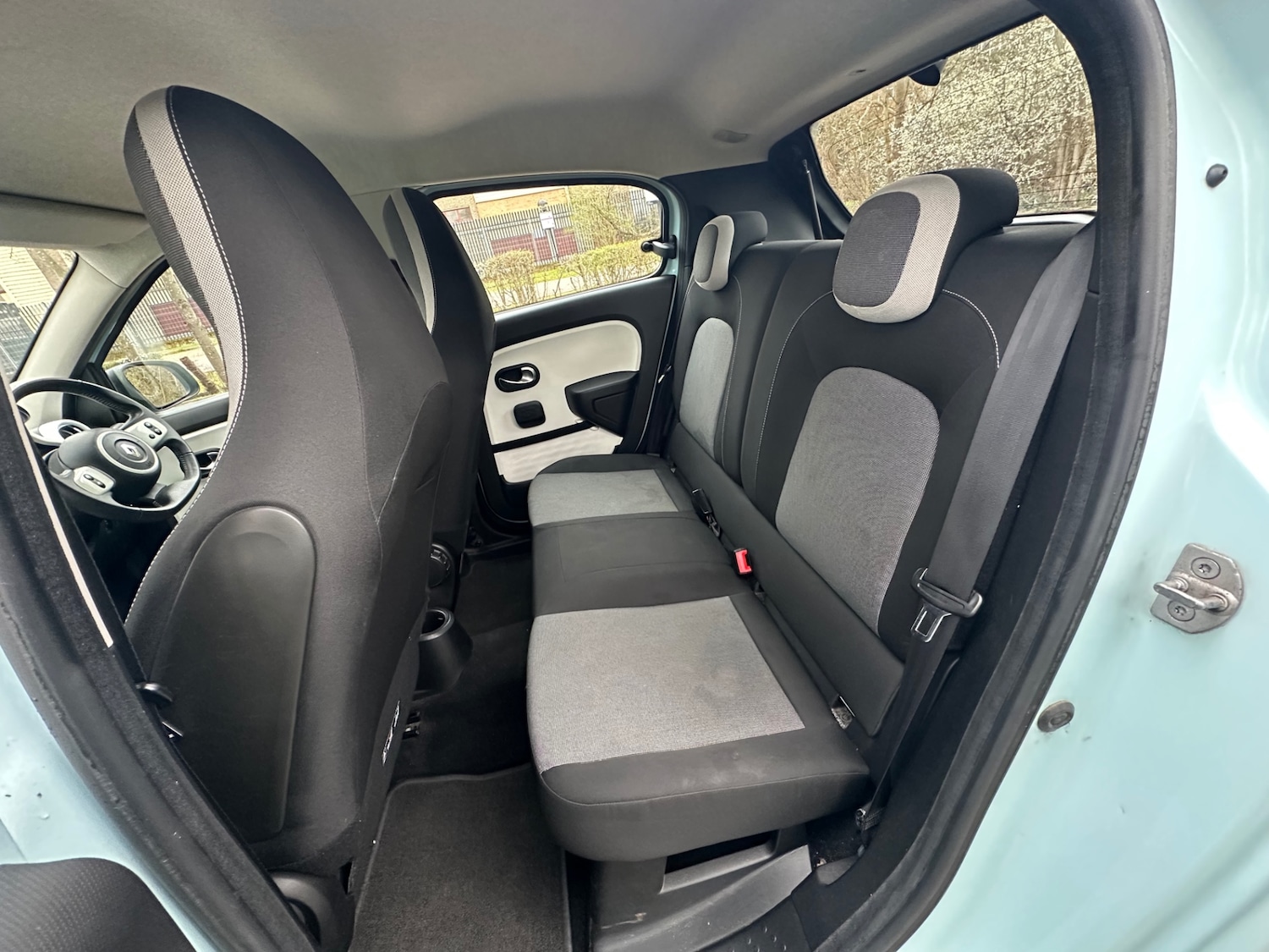 Used Renault Twingo 2015 for sale - 77848385: Photo 15