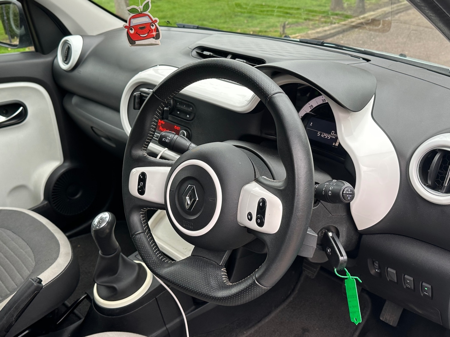 Used Renault Twingo 2015 for sale - 77848385: Photo 19