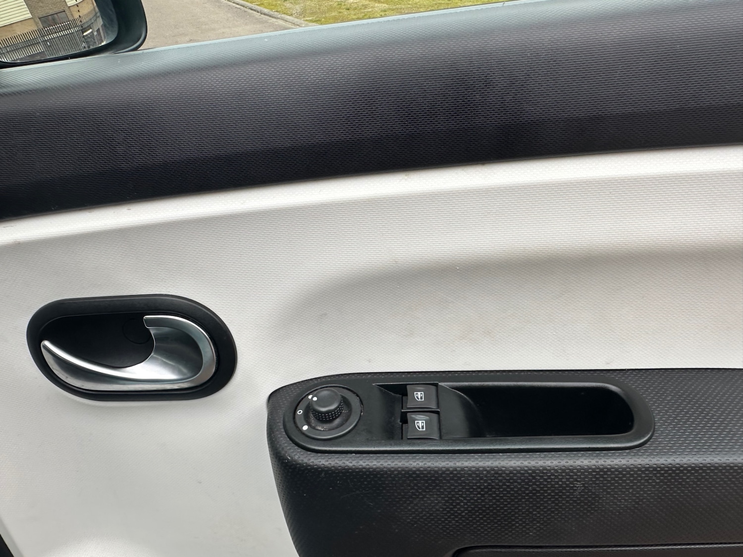 Used Renault Twingo 2015 for sale - 77848385: Photo 21