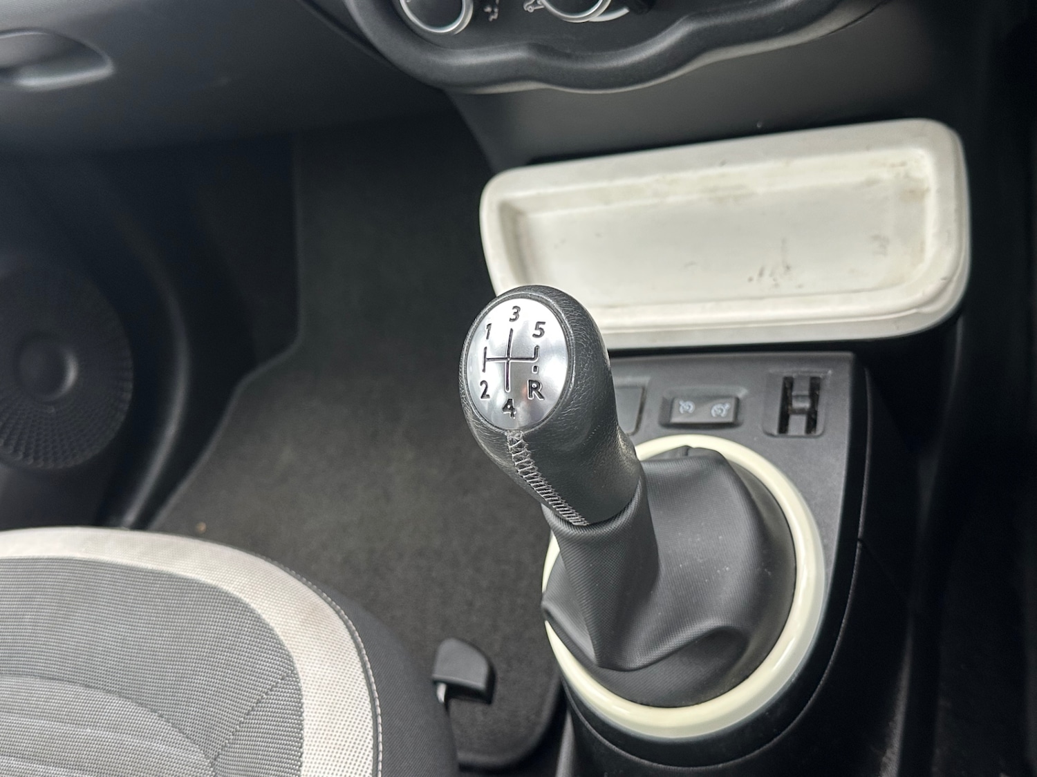 Used Renault Twingo 2015 for sale - 77848385: Photo 23