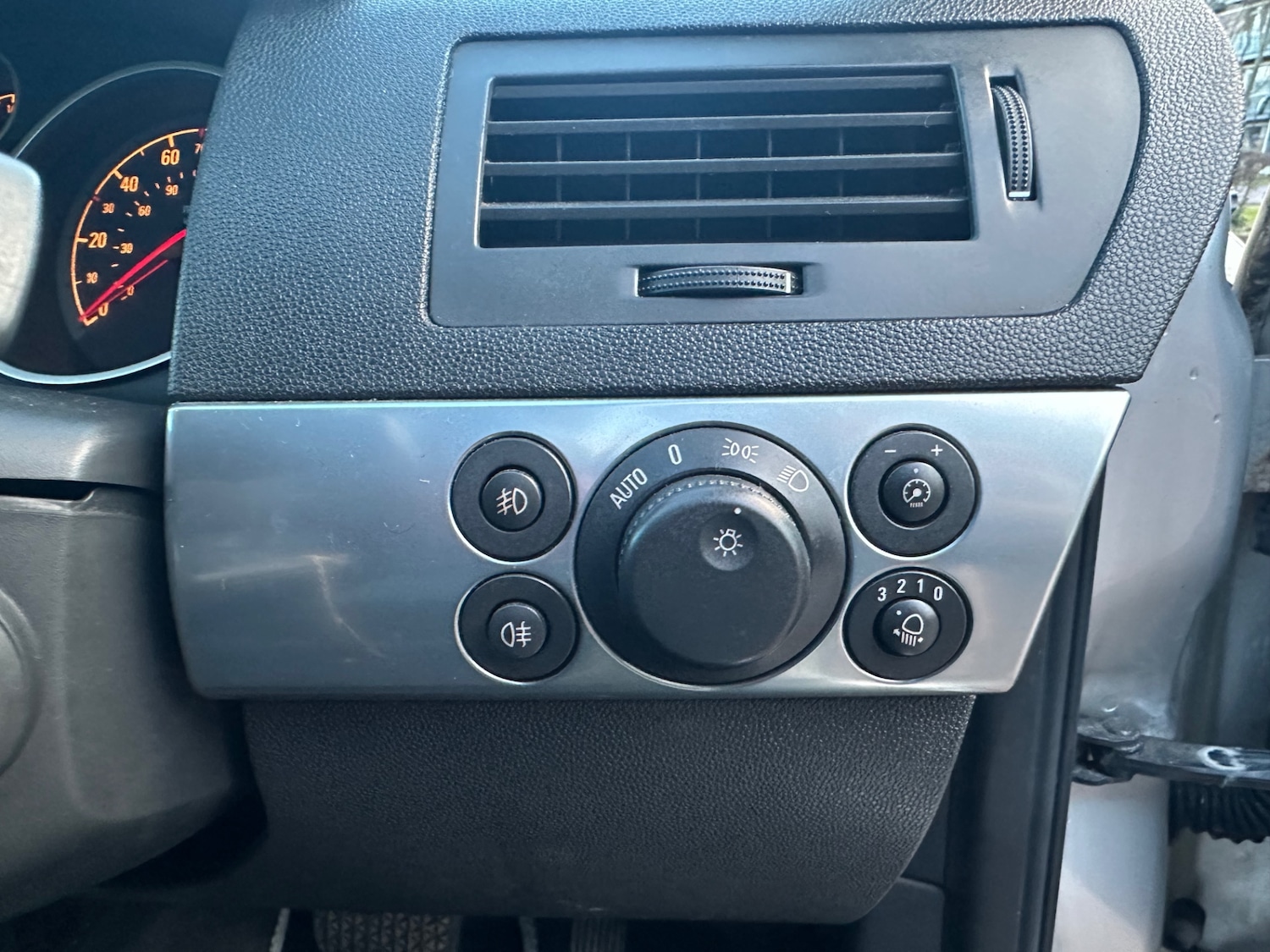 Used Vauxhall Astra 2008 for sale - 77312460: Photo 30