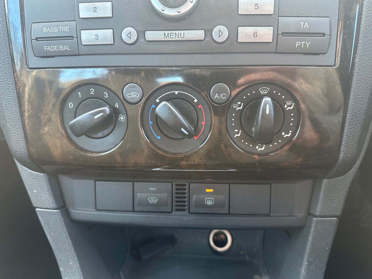 Used Ford Focus 2005 for sale - 77223341: Photo 27