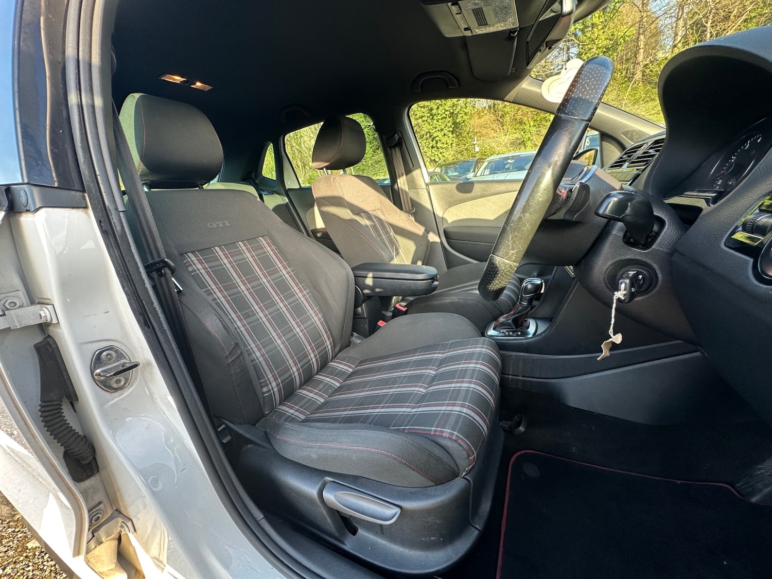 Used Volkswagen Polo 2012 for sale - 77736949: Photo 28