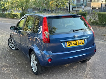 Used Ford Fiesta 2009 for sale - 79410045: Photo
