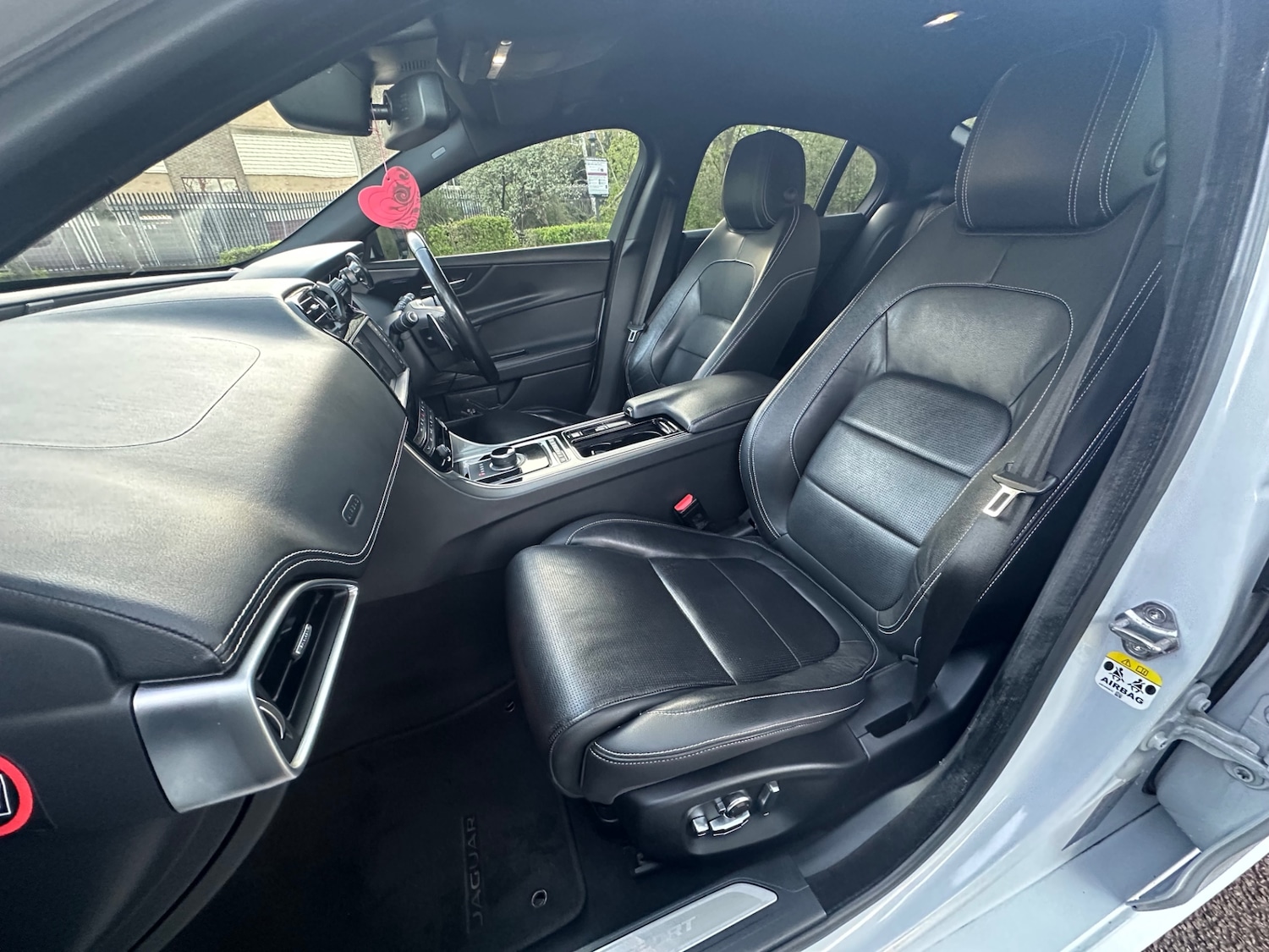 Used Jaguar XE 2017 for sale - 78141007: Photo 17