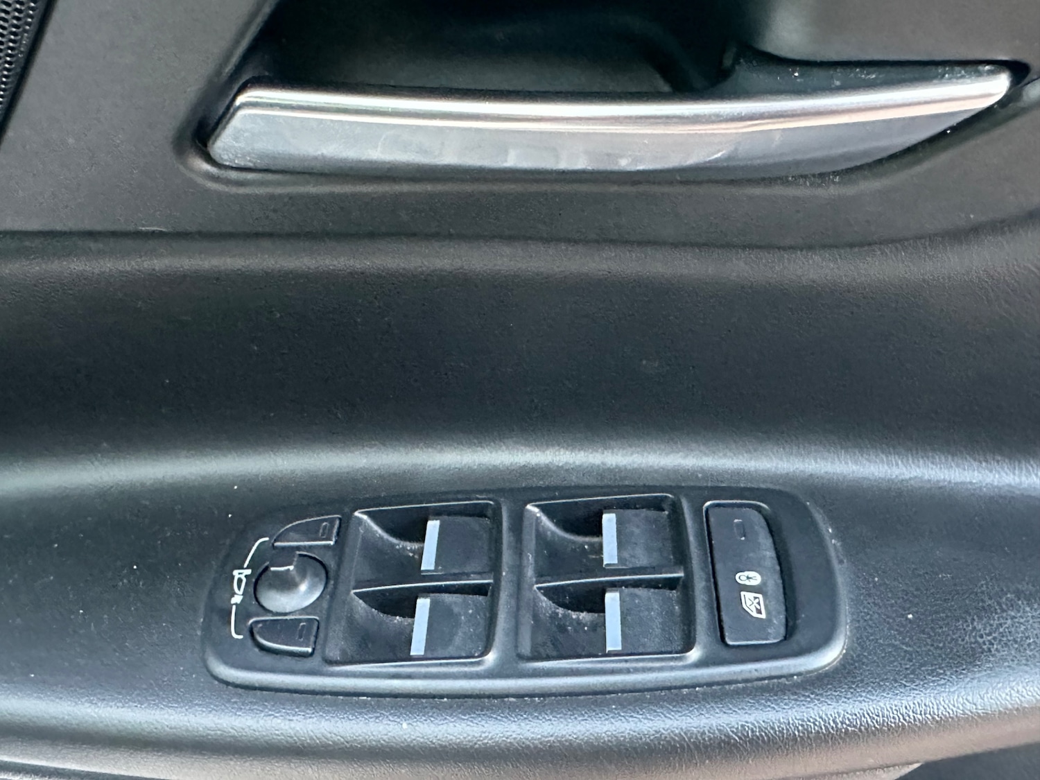 Used Jaguar XE 2017 for sale - 78141007: Photo 27