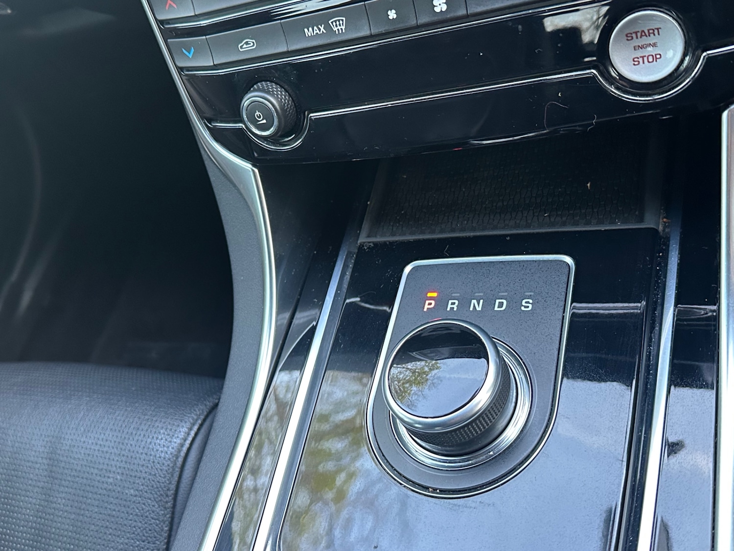 Used Jaguar XE 2017 for sale - 78141007: Photo 31