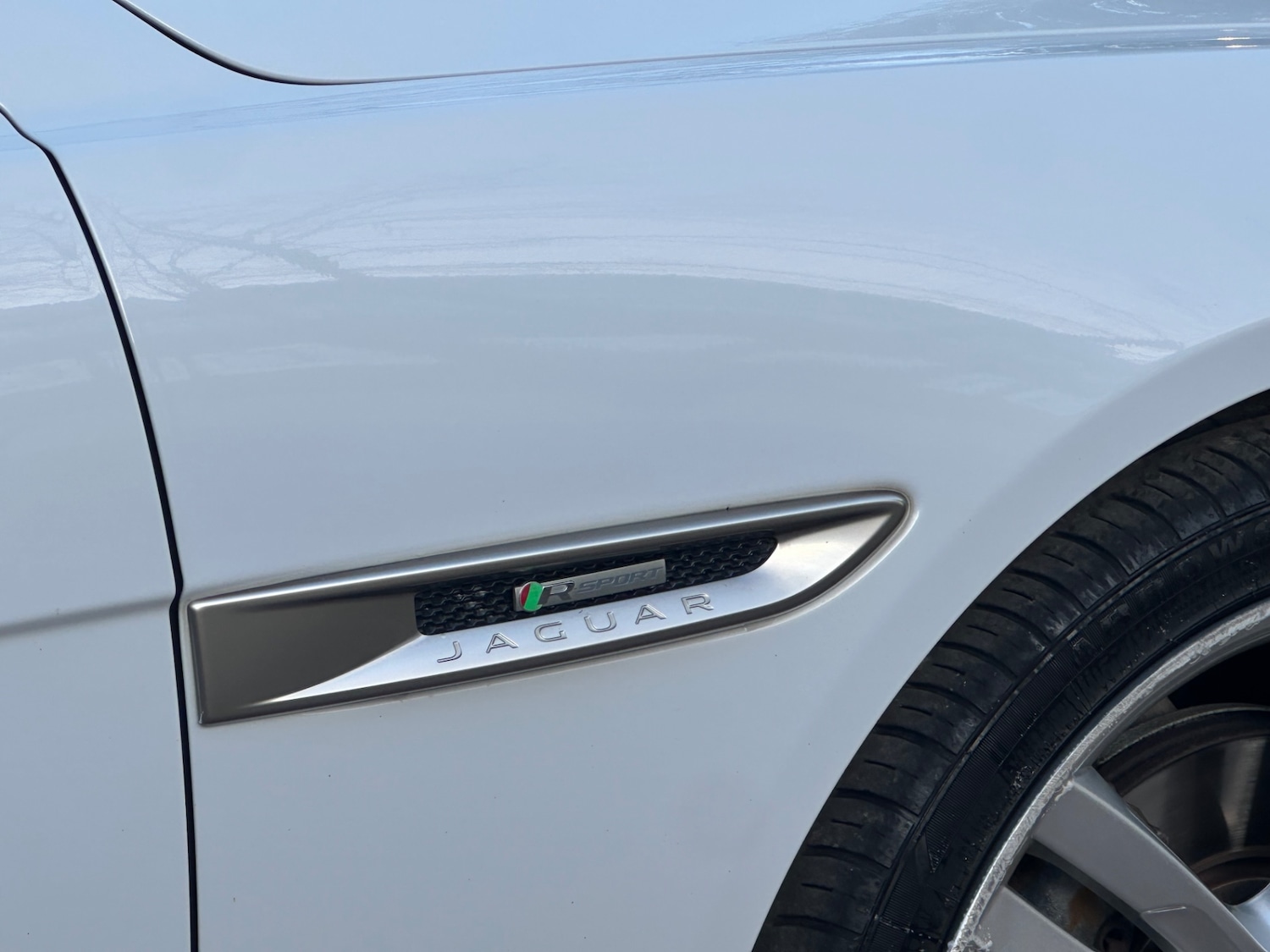 Used Jaguar XE 2017 for sale - 78141007: Photo 40