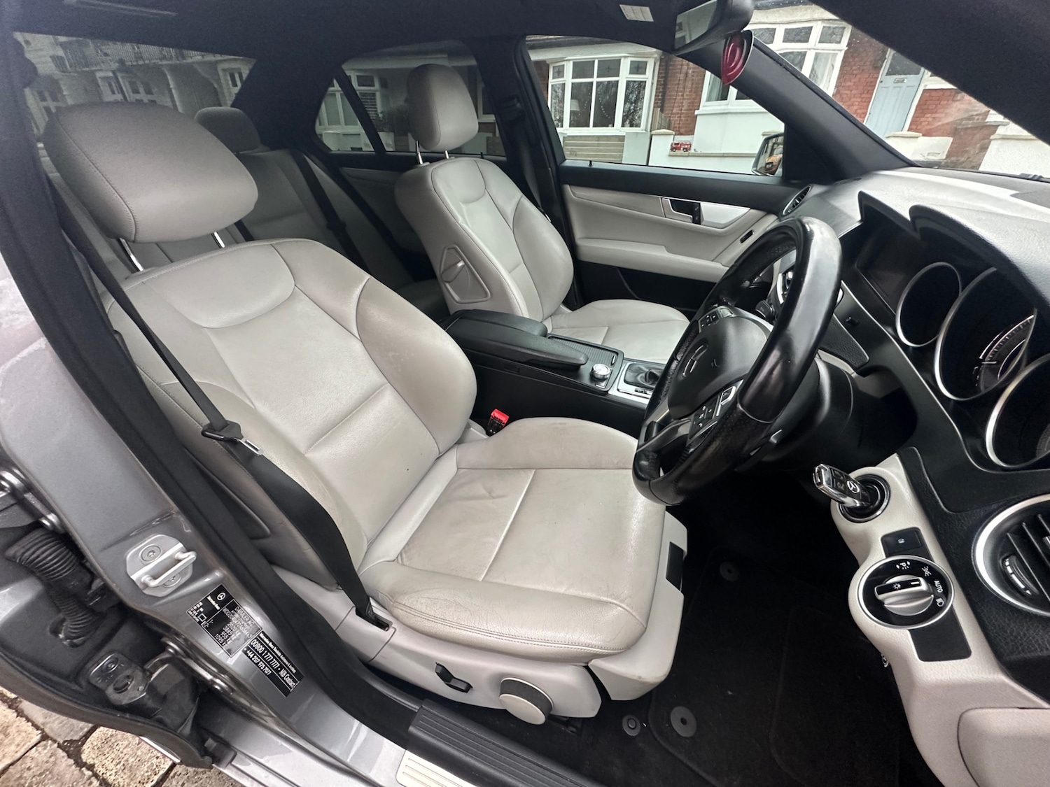 Used Mercedes-Benz C Class 2011 for sale - 77003284: Photo 27