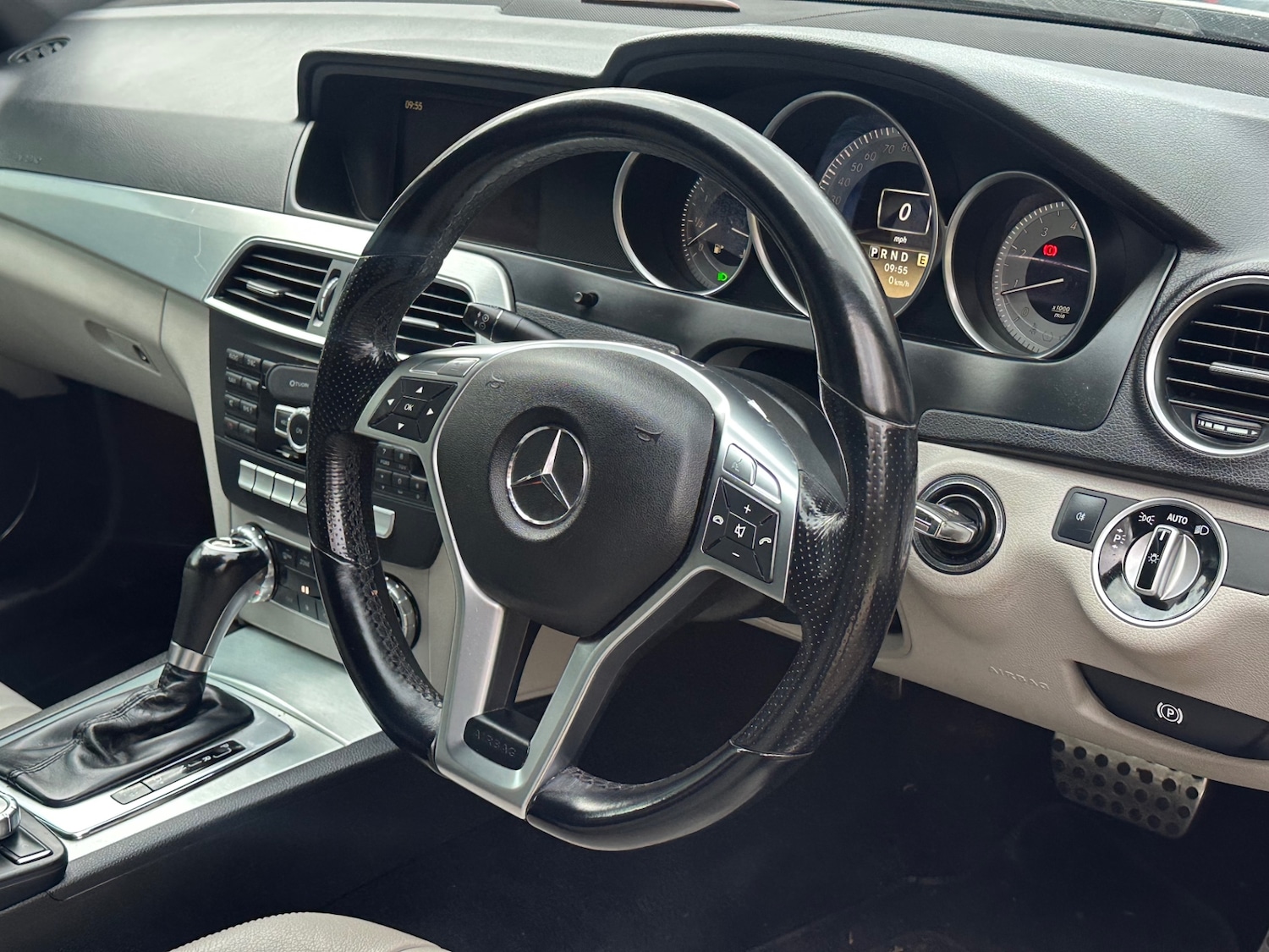 Used Mercedes-Benz C Class 2011 for sale - 77003284: Photo 29