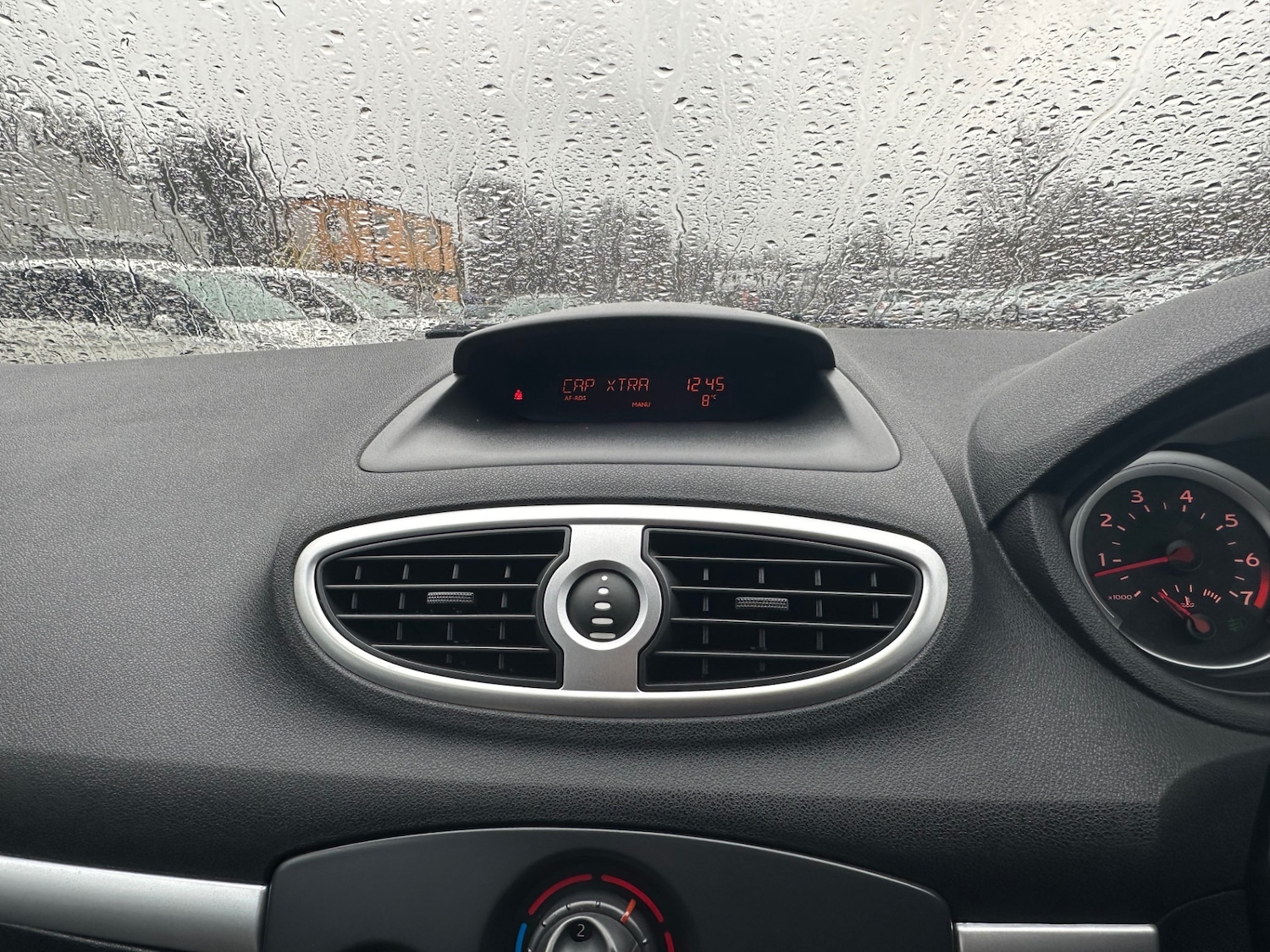 Used Renault Clio 2007 for sale - 77272673: Photo 29