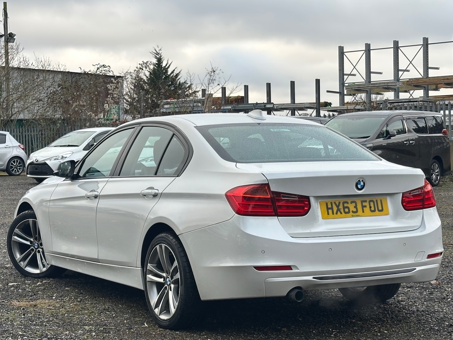 Used BMW 3 Series 2013 for sale - 77160103: Photo 3