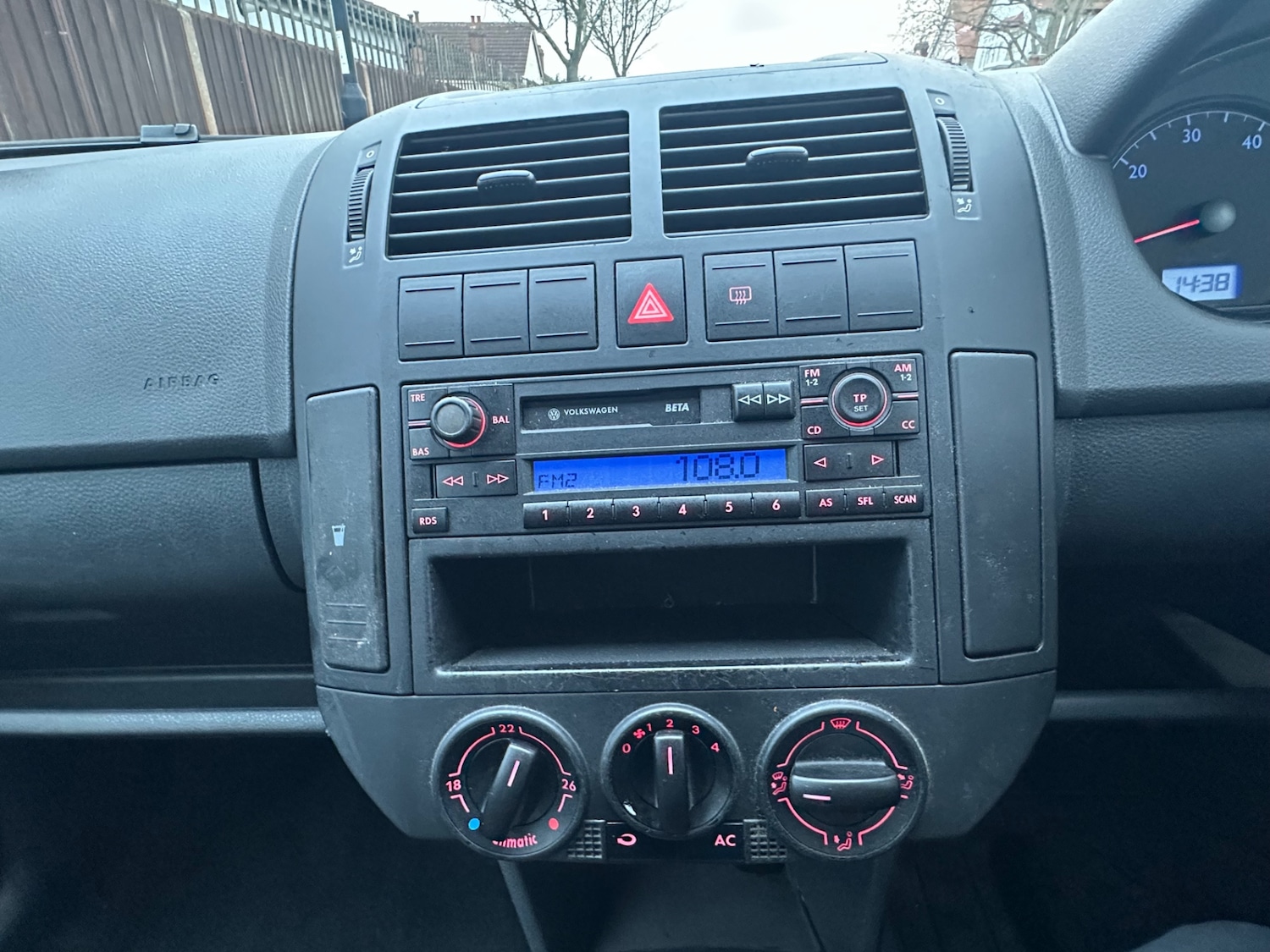 Used Volkswagen Polo 2004 for sale - 77006382: Photo 29