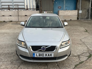 Used Volvo S40 2010 for sale - 79315126: Photo