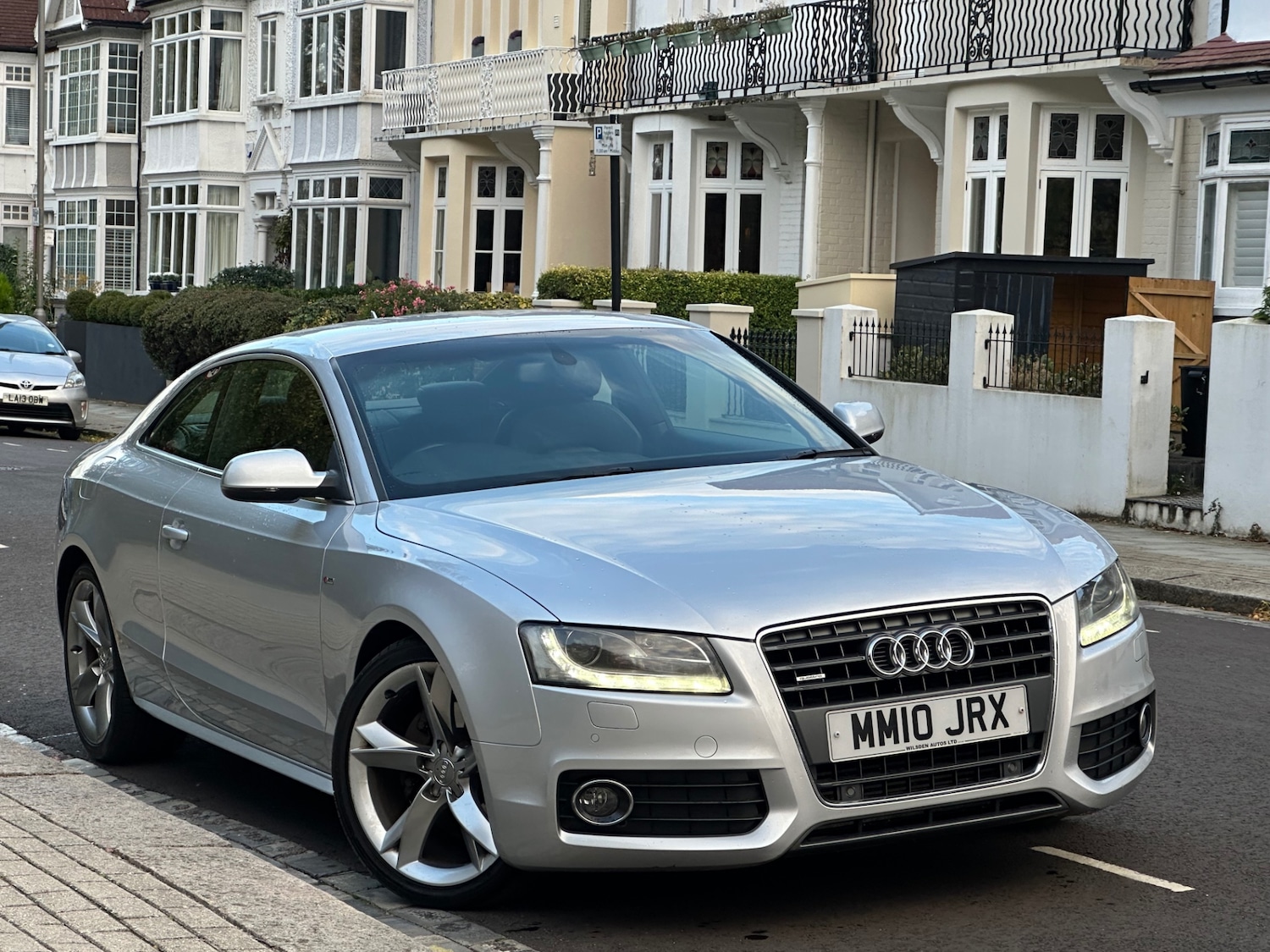 Used Audi A5 2010 for sale - 77012941: Photo 2