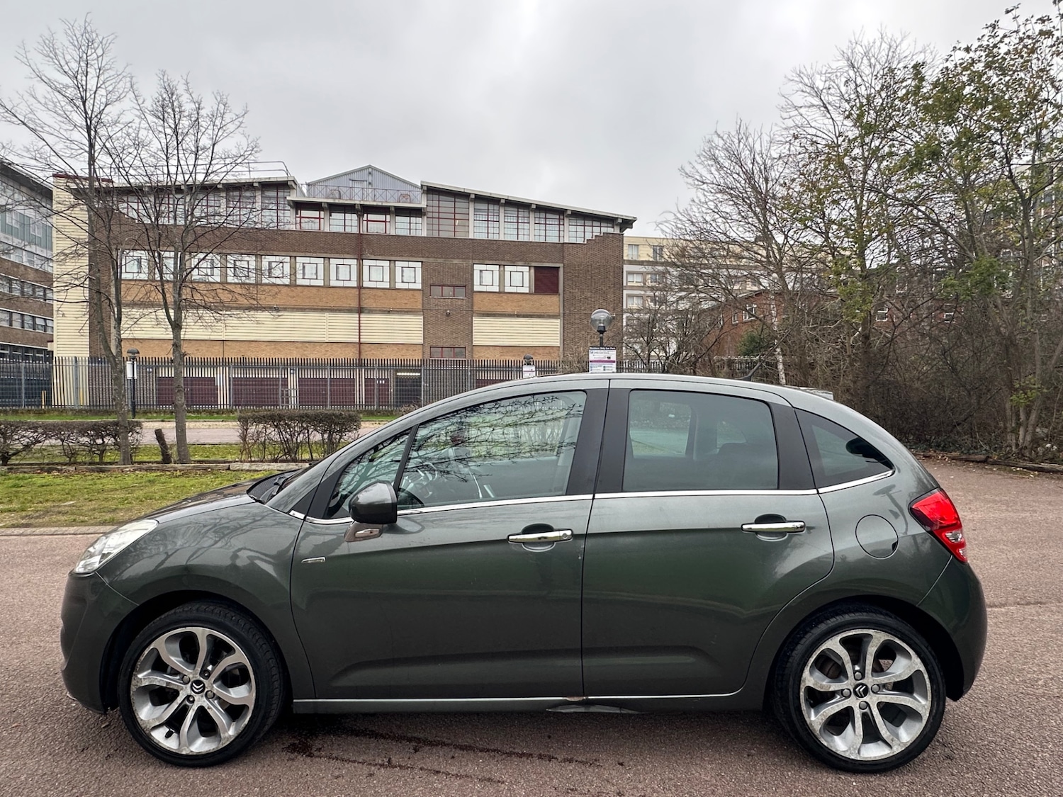 Used Citroen C3 2010 for sale - 77059895: Photo 8