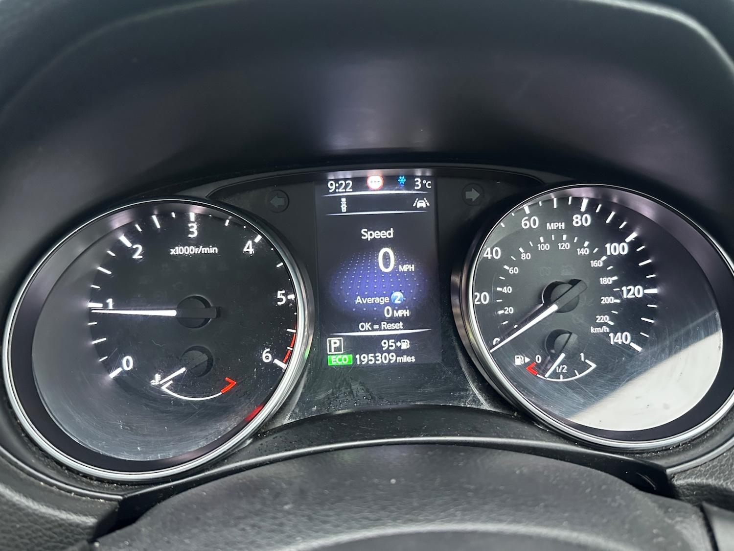 Used Nissan Qashqai 2017 for sale - 77156764: Photo 32