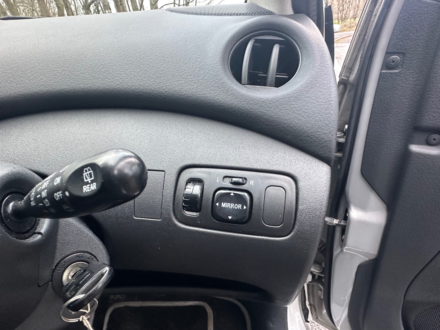 Used Toyota Yaris 2003 for sale - 77006313: Photo 20