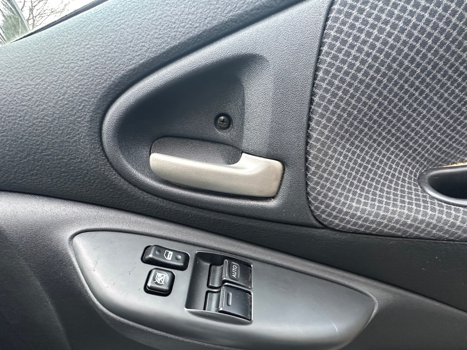 Used Toyota Yaris 2003 for sale - 77006313: Photo 21