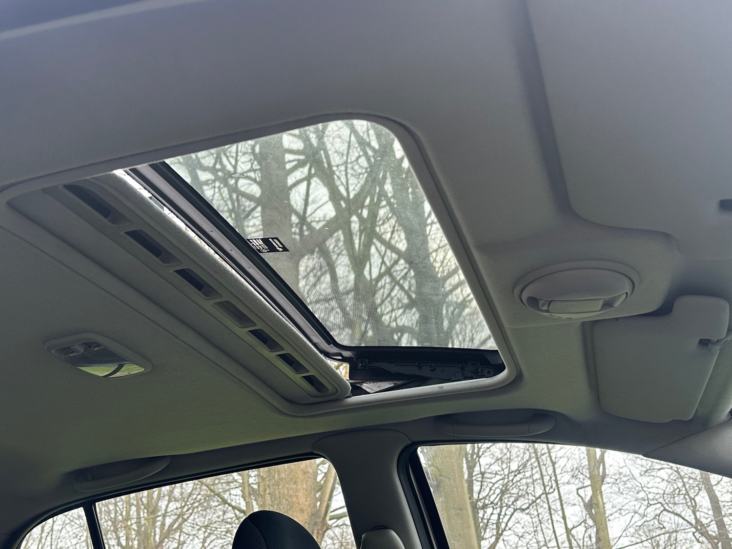 Used Toyota Yaris 2003 for sale - 77006313: Photo 26