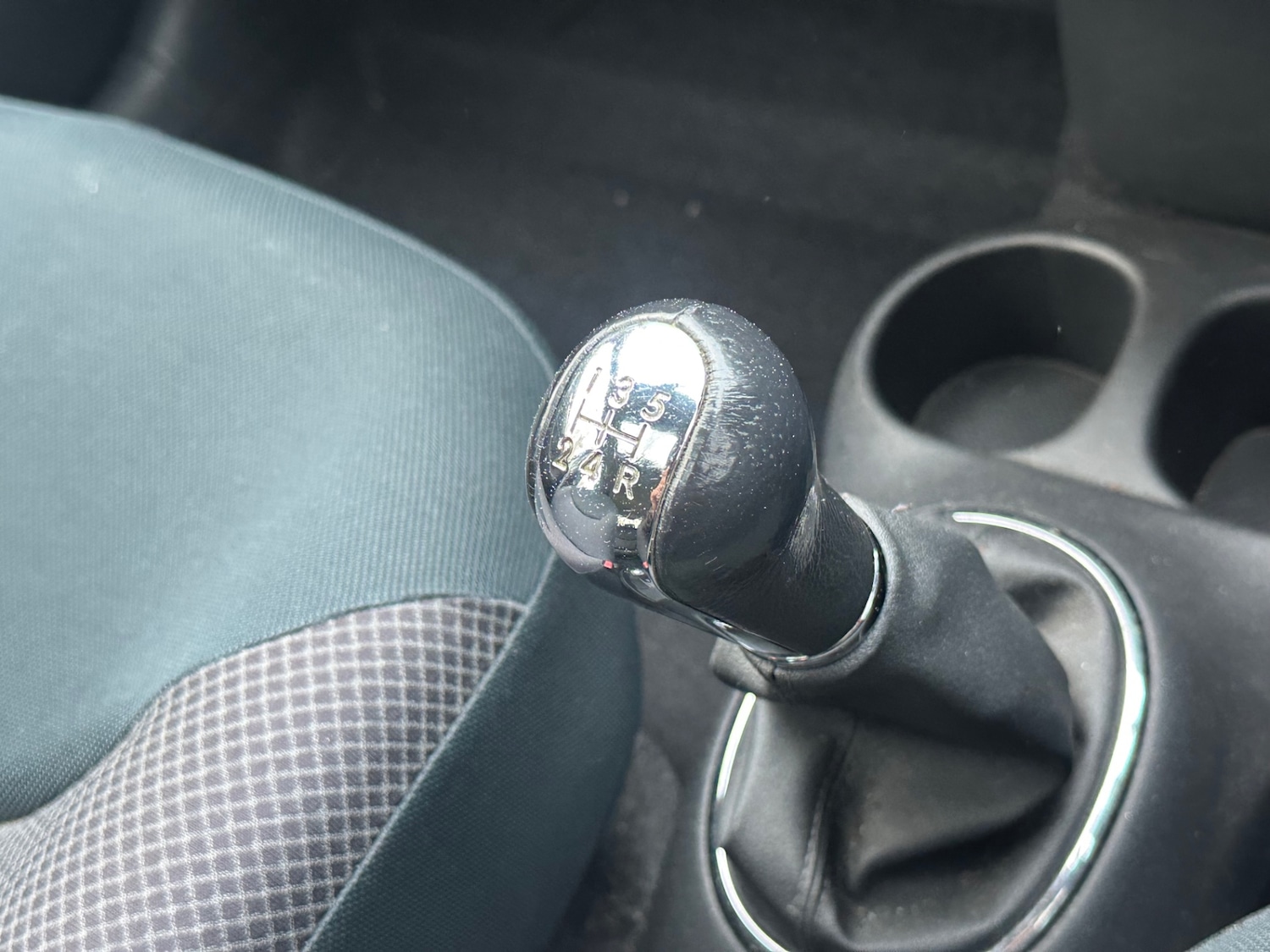 Used Toyota Yaris 2003 for sale - 77006313: Photo 27