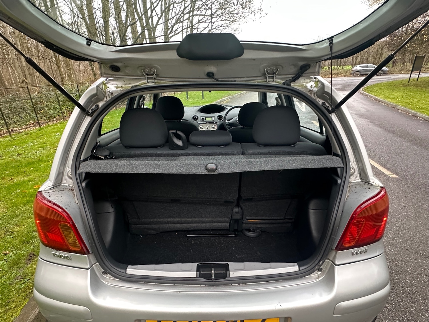 Used Toyota Yaris 2003 for sale - 77006313: Photo 29