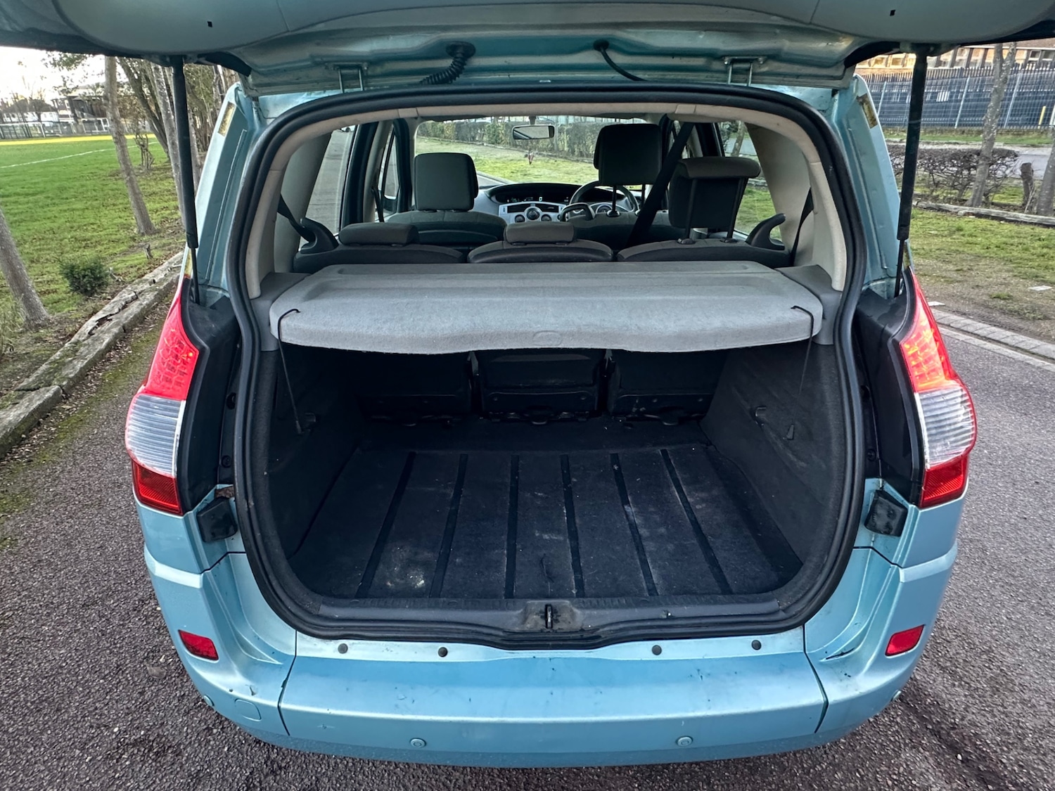 Used Renault Scenic 2007 for sale - 77012925: Photo 12